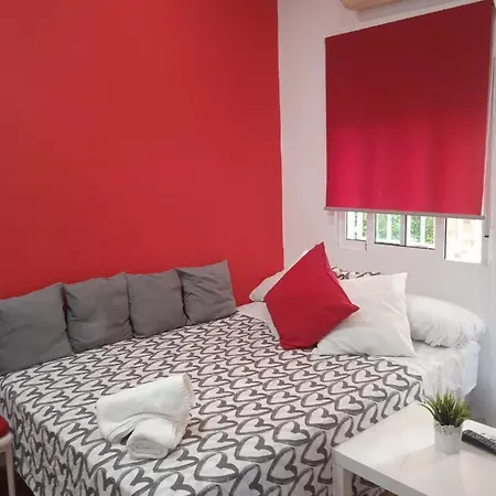 Apartamento Estudio Cerca Del Carrefour Rosaleda *