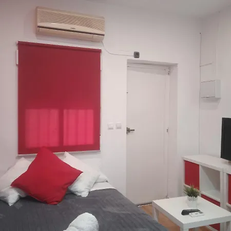 Apartment Estudio Cerca Del Carrefour Rosaleda