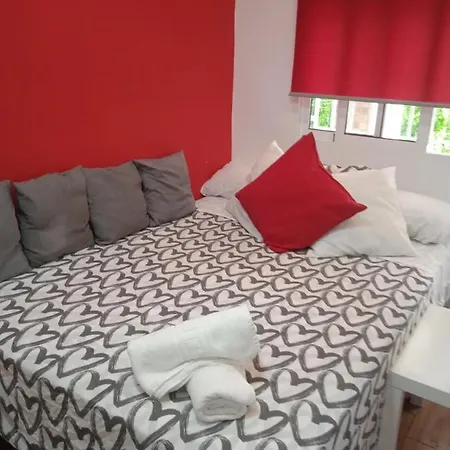 Estudio Cerca Del Carrefour Rosaleda Apartment Malaga