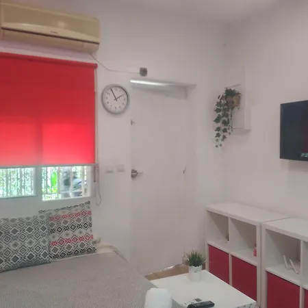 Apartment Estudio Cerca Del Carrefour Rosaleda *